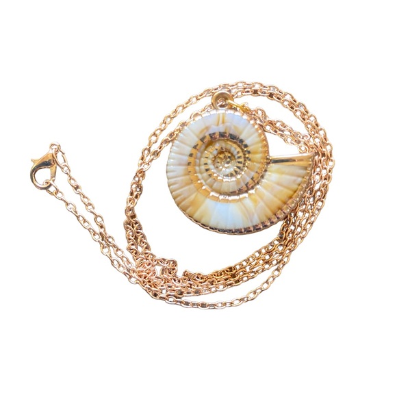 Handmade Rose Gold Seashell Necklace - Picture 2 of 2